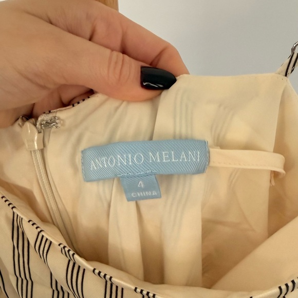 Antonio Melani x M.G. Style Mallie Detached Scarf Square - Picture 6 of 6